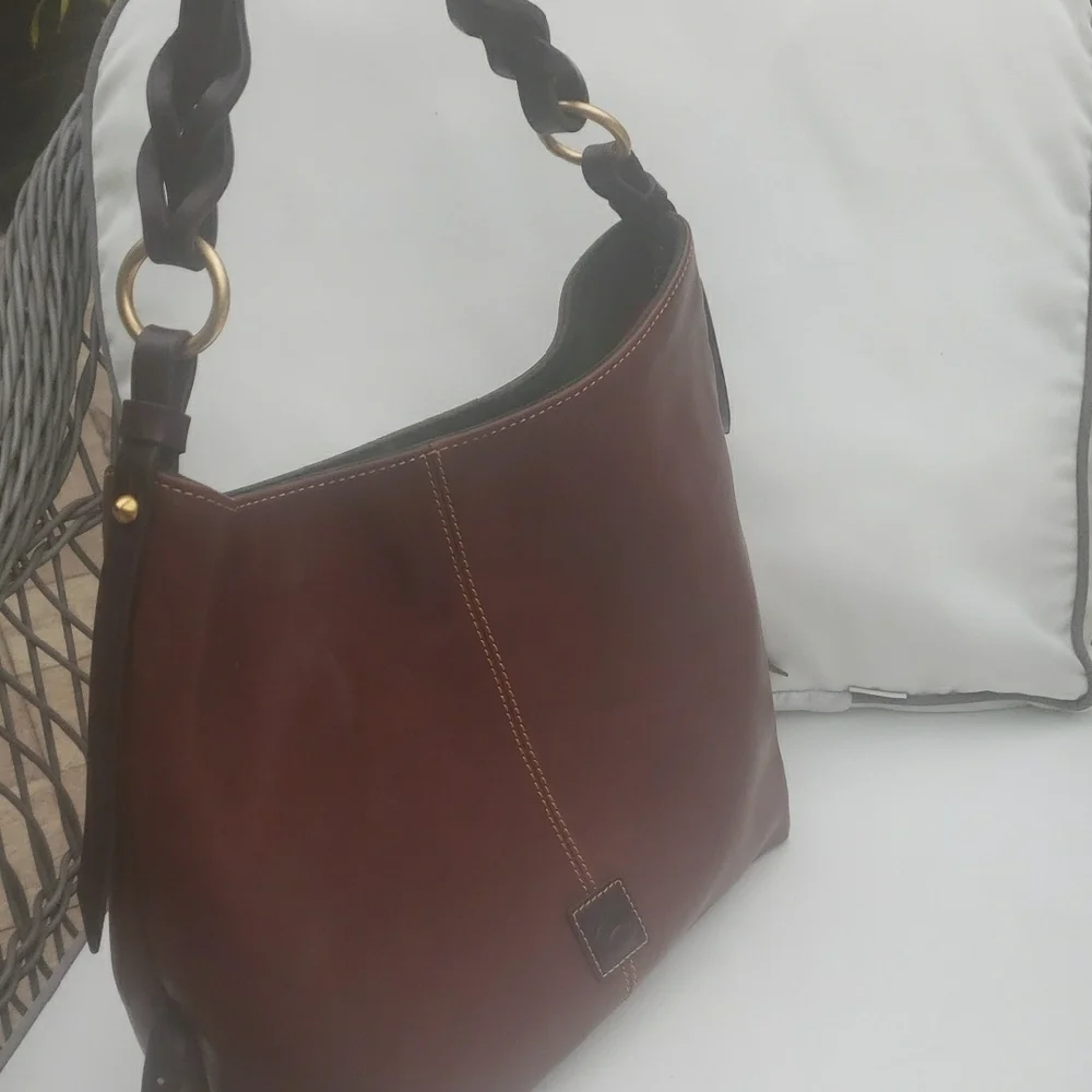 ❤Dooney & Burke Leather Bag (EUC) - Picture 3 of 16